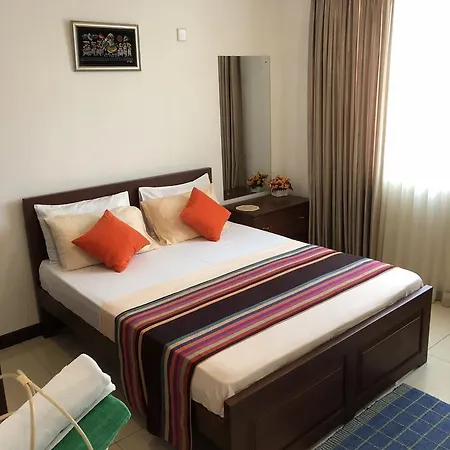 Onthree20 Res 2 Room 3 Beds Spacious Apartment Unlimited Broadband Wifi Colombo Exterior photo